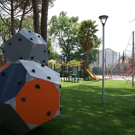 キャンプ場 Mobilhomes De Pierrot 4*