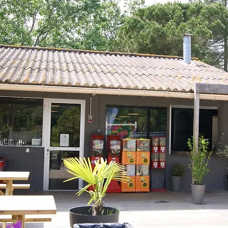 Mobilhomes De Pierrot キャンプ場 アルジェレス・シュル・メール