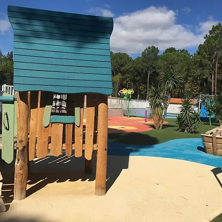 Camping Mobilhomes De Pierrot